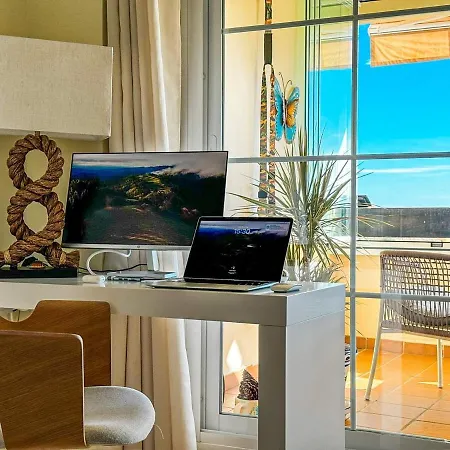 Apartment Stylish With Panoramic Sea View & Large Terrace!